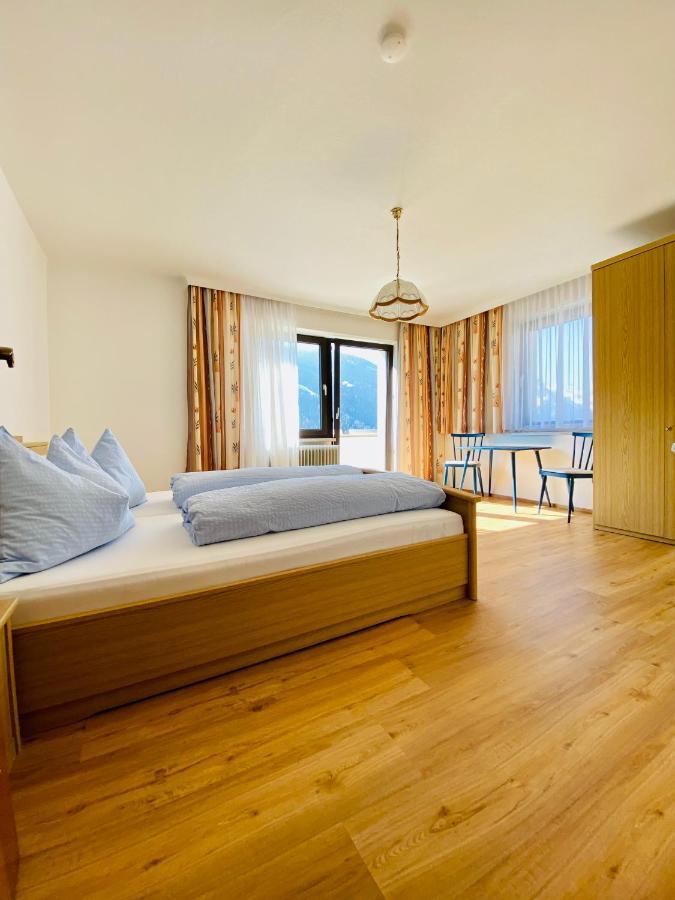 Haus Alpenrose Apartment Trins Exterior photo